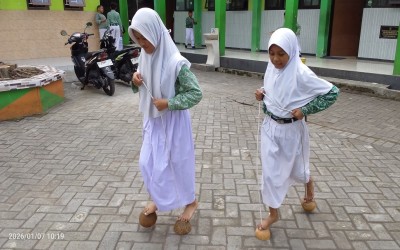 PeTerLiNu Kembali Hadir: Awal Pembelajaran Kokurikuler yang Menyenangkan di SDN Randupitu